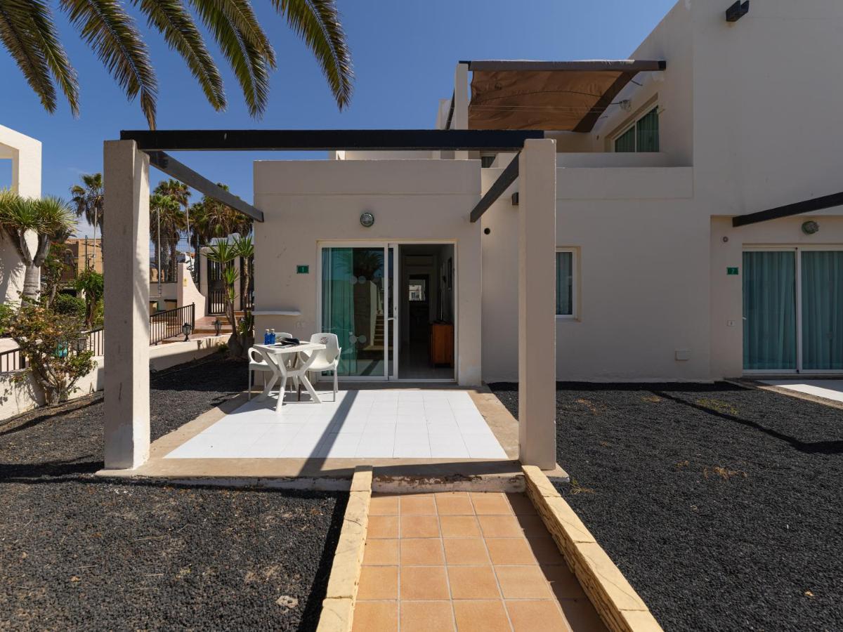 Apartamento 1 Con Terraza Y Piscina En Corralejo Exterior photo
